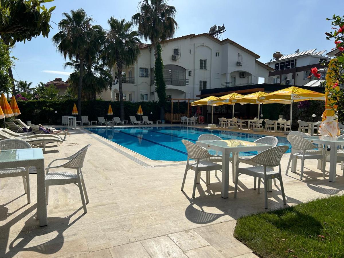 Bellissima Hotel Side Bagian luar foto