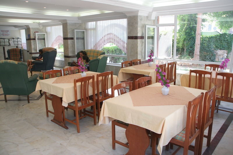 Bellissima Hotel Side Bagian luar foto