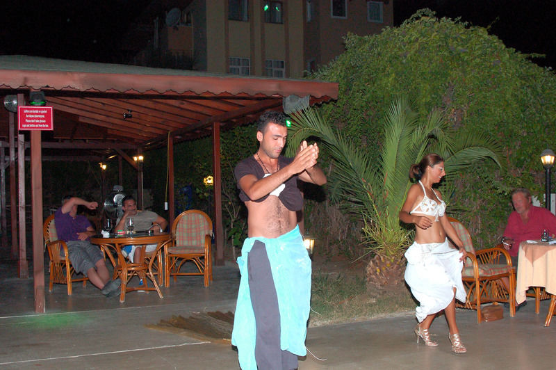 Bellissima Hotel Side Bagian luar foto